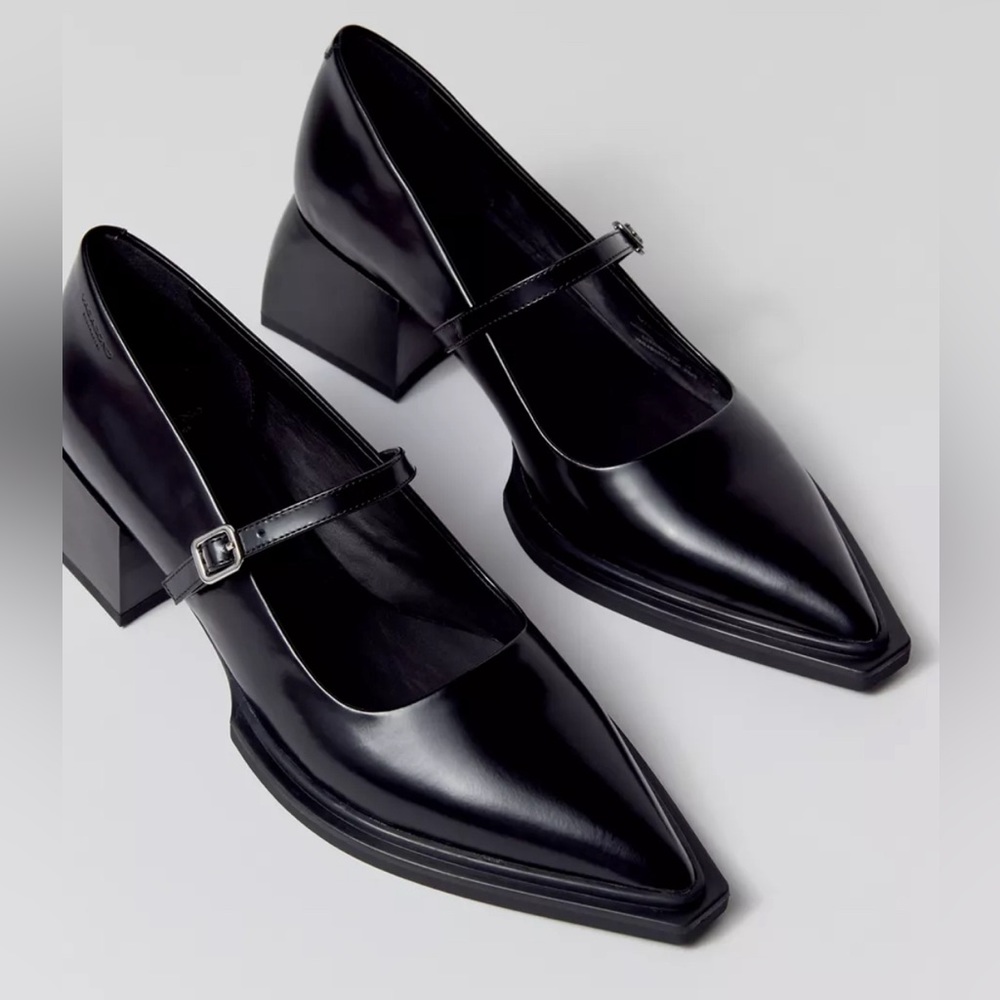 Elegant Black Mary Jane Heels